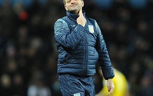 KHOẢNH KHẮC vòng đấu: Tim Sherwood mừng chiến thắng 'hơn cả vợ trúng số độc đắc'