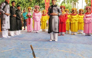 Thề không tham nhũng, hách dịch