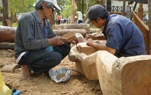 Khai mạc Hội thi tạc tượng gỗ dân gian Tây Nguyên