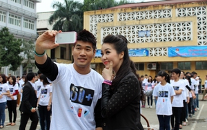 Tạ Quang Thắng rủ sinh viên... tắt đèn, xếp hình