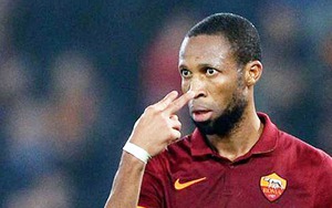 Cựu sao Barca nhận thẻ đỏ lãng nhách như Angel Di Maria