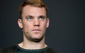 Manuel Neuer: Chẳng có gì phải khóc khi phạm sai lầm