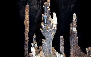 Ngắm hang động tuyệt đẹp mới phát hiện ở Cao nguyên đá Đồng Văn