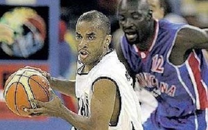 Gặp huyền thoại bóng rổ của Panama: Chỉ từ một cuộc gặp gỡ tình cờ