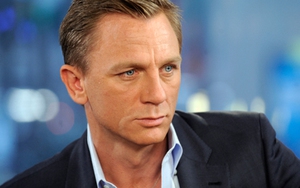 Daniel Craig phải mổ đầu gối vì phim 007