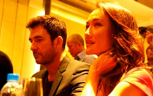 Chùm ảnh: Maggie Q tươi tắn bên vị hôn phu ở Hà Nội