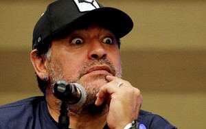 Diego Maradona: 'Loại bỏ Falcao, Van Gaal chẳng khác gì ÁC QUỶ'