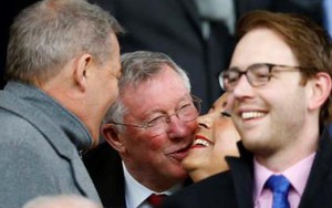 Man United 4-2 Man City: Nụ cười chiến thắng lại xuất hiện trên khuôn mặt rạng ngời của Sir Alex