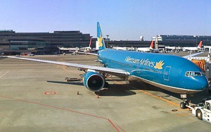Phi công và tiếp viên của Việt Nam bị giữ tại Hàn Quốc vì giấu vàng dưới đế giày