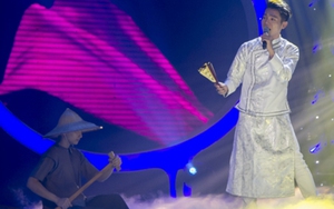 Hoài Linh 'giận hờn' vì Mai Quốc Việt không mềm mại như Đàm Vĩnh Hưng