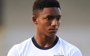 Arsenal và Man City tranh giành sao trẻ U19 Joe Gomez