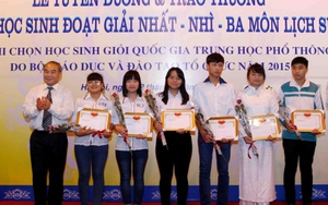 Tuyên dương 130 học sinh giỏi Sử quốc gia