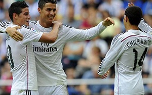 ĐIỂM NHẤN: Real chiến thắng nhờ phép cộng Ronaldo-Chicharito. Atletico trả giá vì đá 'tiêu cực'