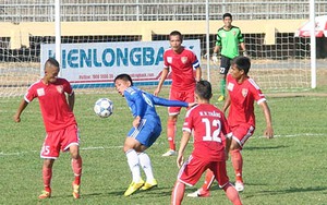 Huế - Bình Phước 2-1: Huế toàn thắng và lên đỉnh