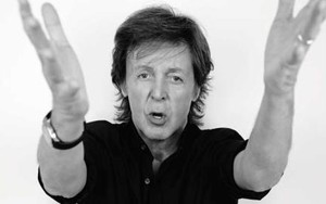 Paul McCartney bất ngờ thể hiện lại ca khúc hit của The Beatles tại Tokyo