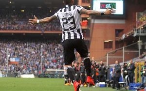 Sampdoria 0-1 Juventus: Vidal lập công, Juventus vô địch Serie A trước 4 vòng đấu