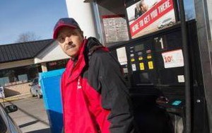 Mỹ: Xăng mất giá thảm hại nhất trong vòng một tháng qua