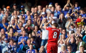 Steven Gerrard: 'CĐV Chelsea tôn trọng tôi vài giây, mạt sát tôi cả trận đấu'