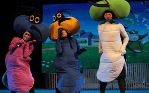 Cho các bé xem gì, chơi gì dịp hè này?