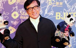 Thành Long ra tự truyện: 'Tôi gặp nhiều gái đẹp tới mức chai lì cảm xúc'