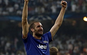 Chiellini: 'Tôi sẽ kèm Suarez như bất cứ tiền đạo nào thôi'