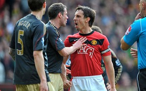 Gary Neville: 'Liverpool ngày càng giống một câu lạc bộ TỈNH LẺ'