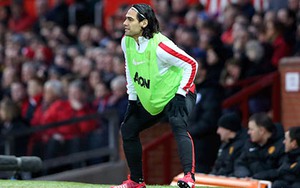 Man United: Tạm biệt 'cục nợ' Falcao!