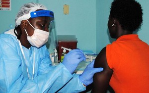 Tìm ra 'gót chân Achilles' của virus Ebola