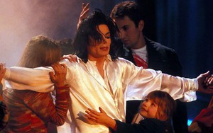 'Heal The World': Thế giới vẫn đang cần hàn gắn