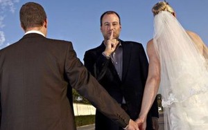 Triệu phú trơ tráo Noel Biderman: Mơ hốt bạc nhờ cổ súy ngoại tình