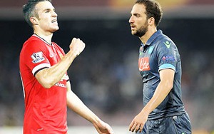 Chuyển nhượng Man United: Mua Higuain, bán Van Persie?