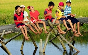 Hè này, không lẽ lại để con trẻ dùng Ipad, Iphone, Bphone...