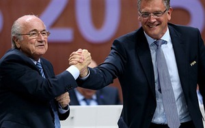 Sepp Blatter từ chức vì cấp dưới bị điều tra tham nhũng?