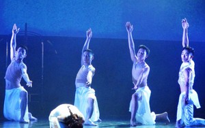 Tổ hợp múa 'Cây nỏ thần': Hàn Quốc cũng có Mỵ Châu