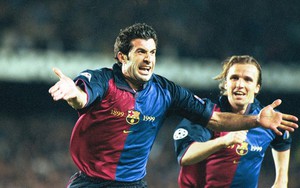 Fan Barca giận dữ phản đối Figo là huyền thoại của đội bóng