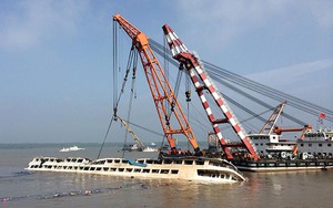 Hết hi vọng tìm người sống sót trong thảm họa chìm tàu sông Dương Tử