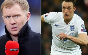 Paul Scholes: 'Phil Jones không đủ thông minh để đá trung vệ'