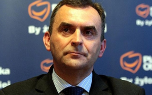 Nhiều quan chức cấp cao Ba Lan đồng loạt từ chức vì bê bối