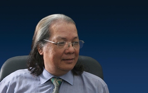 Họa sĩ Uyên Huy tái đắc cử Chủ tịch Hội Mỹ thuật TP HCM