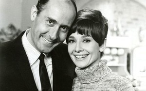 Ca khúc bất hủ 'Moon River' từng suýt bị... vứt vào sọt rác