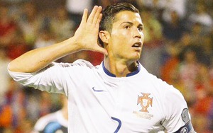 Armenia 2-3 Bồ Đào Nha: Ronaldo bùng nổ dữ dội, lại ghi hat-trick cứu Bồ