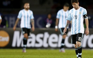 Messi: 'Chúng tôi đã ngủ quên'. Mascherano: 'Chúng tôi đã đùa với lửa và bị bỏng'