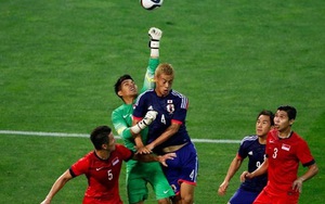 Thủ môn Singapore thực hiện 18 pha cứu thua, giữ sạch lưới trước Nhật Bản