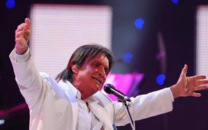 “Vua dòng nhạc Latin” được tôn vinh tại lễ trao giải Grammy Latin