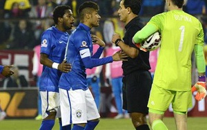 Neymar có thể nghỉ 2 trận. Dunga chỉ trích trọng tài
