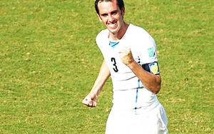 02h00 ngày 21/6, sân La Portada, Uruguay - Paraguay: Uruguay cần tinh thần Godin