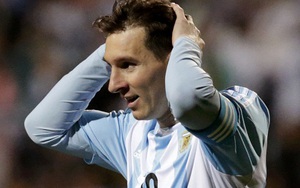 Thủ môn Jamaica xuất sắc chặn siêu phẩm của Messi