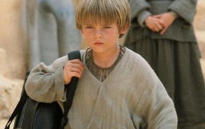 Cựu sao nhí 'Star Wars' xộ khám vì 'bay' trên đường với tốc độ 160km/h