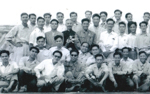 'Cây đa, cây đề' của âm nhạc Việt Nam qua tấm ảnh Đại hội Hội Nhạc sĩ lần thứ nhất