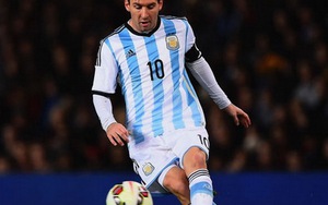 Đội tuyển Ireland bị cáo buộc nhận tiền để không tắc bóng Messi